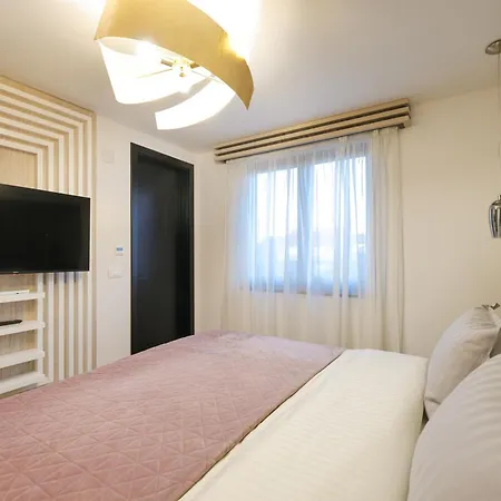 8 Appartement *