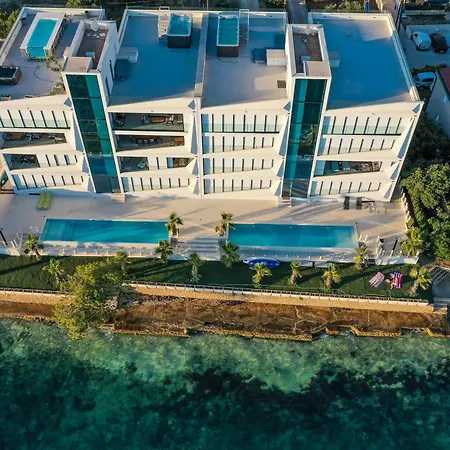 8 Apartamento
